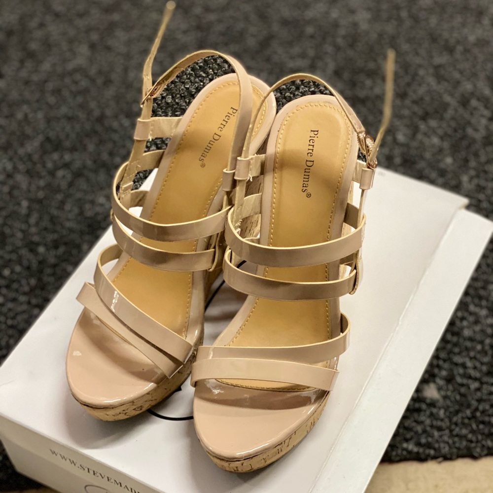 Platform sandals